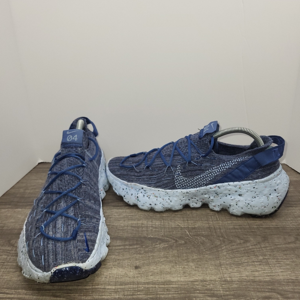 Nike Blue Knit Athletic Shoes with White Speckled Sole